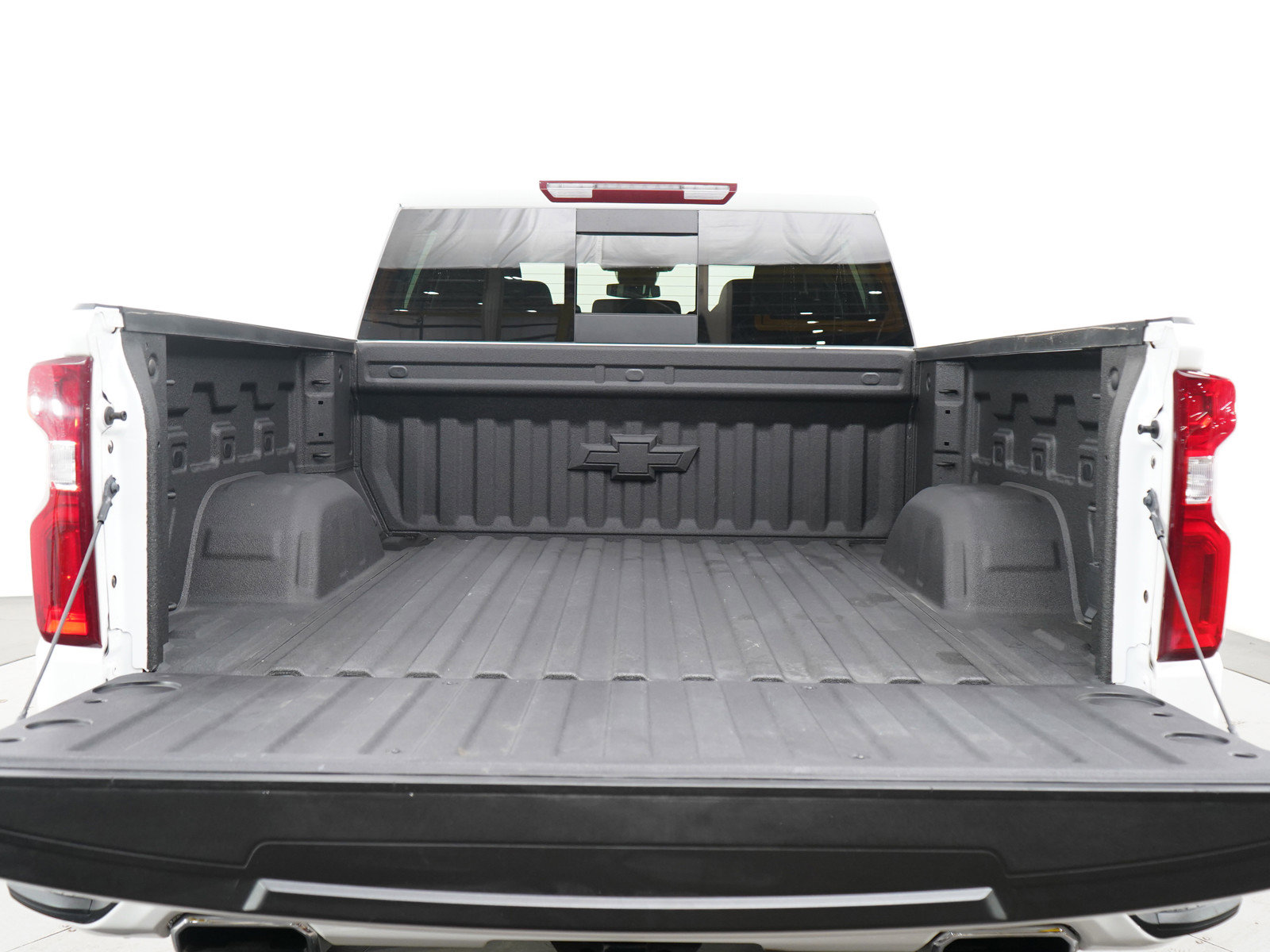 2023 Chevrolet Silverado RST photo 14