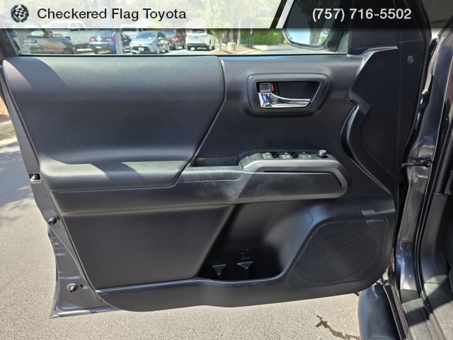 2020 Toyota Tacoma TRD Sport V6 photo 20