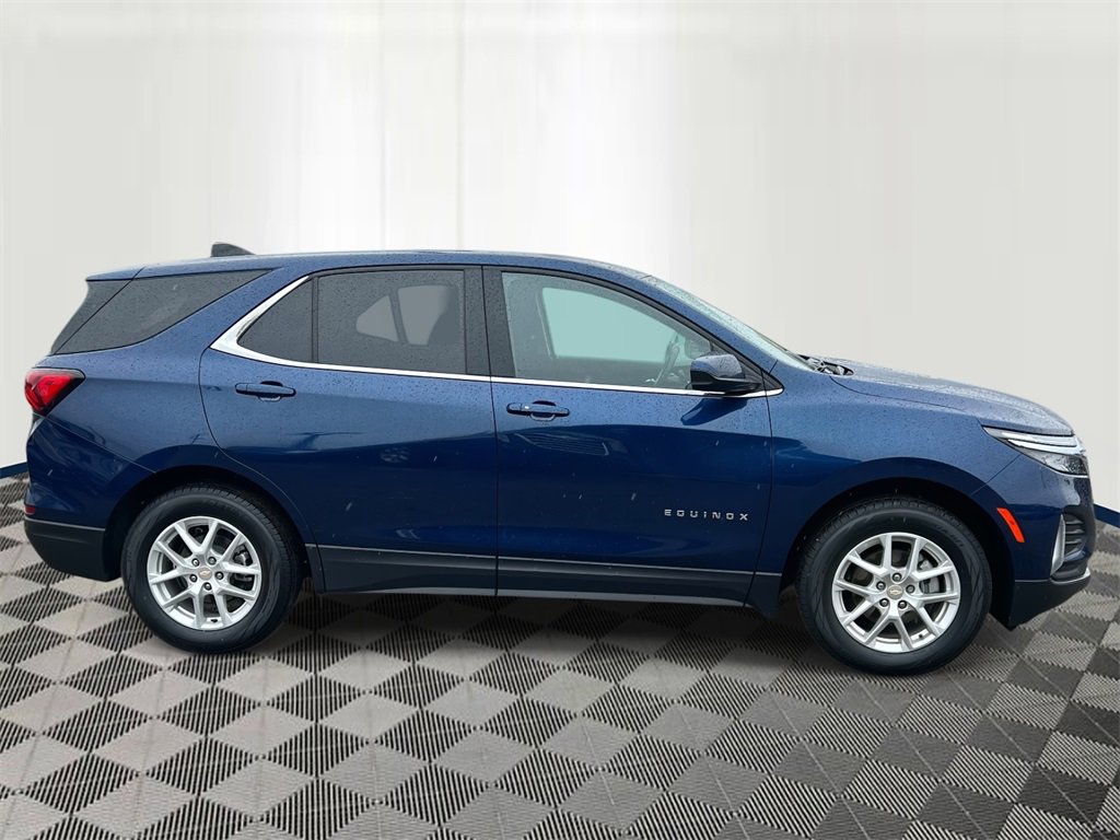2022 Chevrolet Equinox LT photo 4