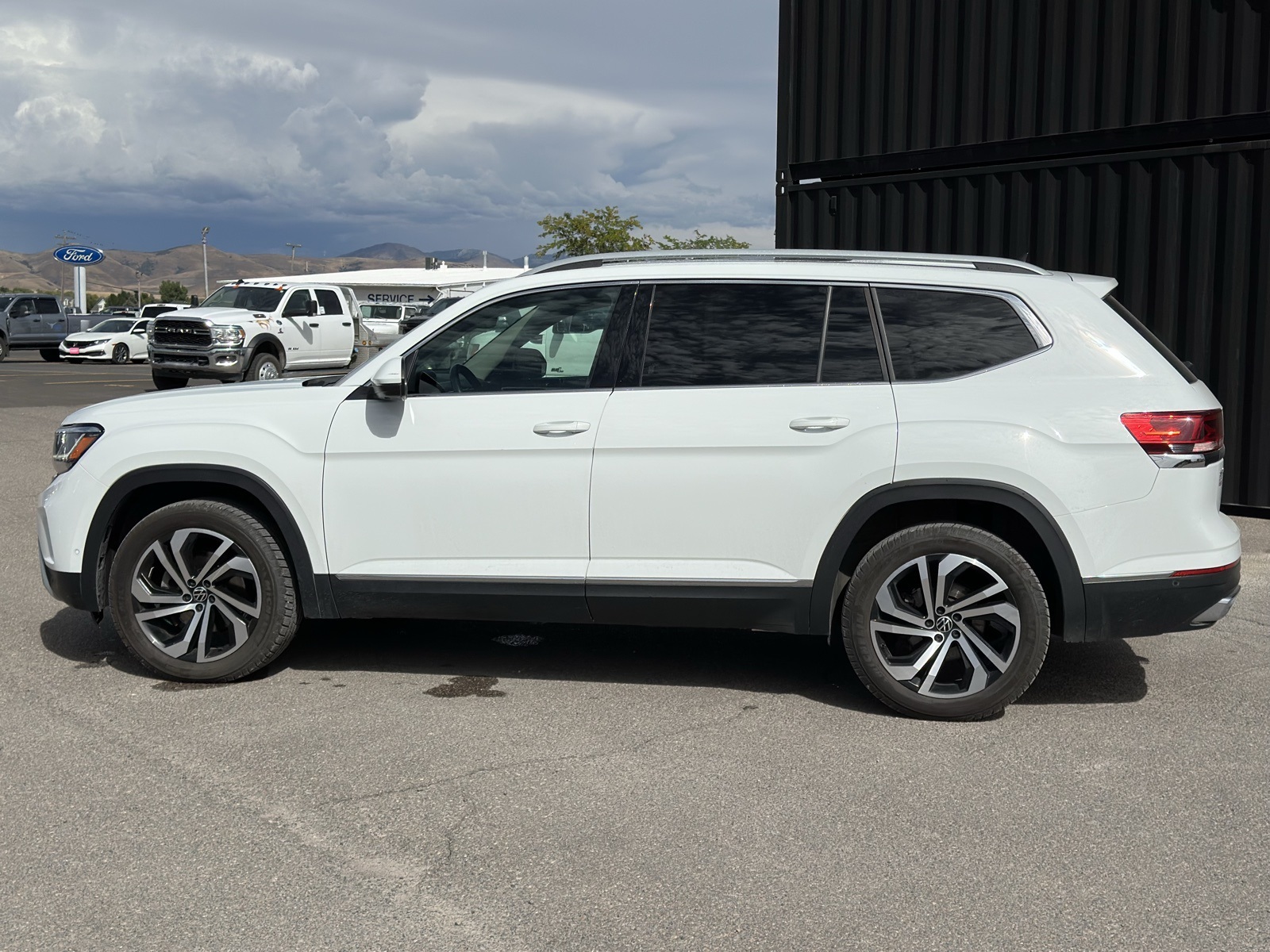 2021 Volkswagen Atlas SEL Premium photo 5