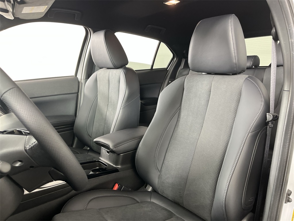 2025 Mitsubishi Eclipse Cross SEL photo 8