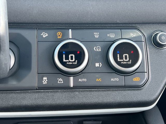 2023 Land Rover Defender 90 S photo 8
