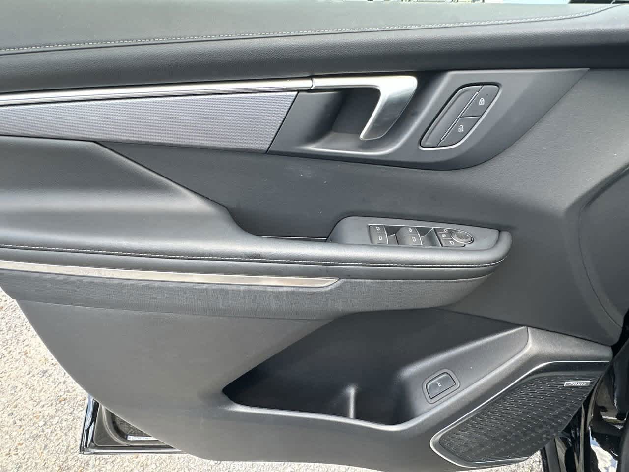 2025 Buick Enclave Sport Touring photo 19