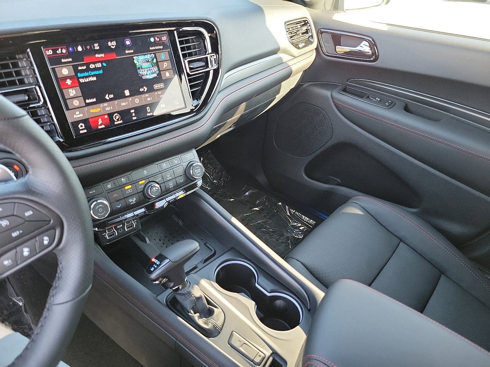 2025 Dodge Durango R/T Plus photo 12