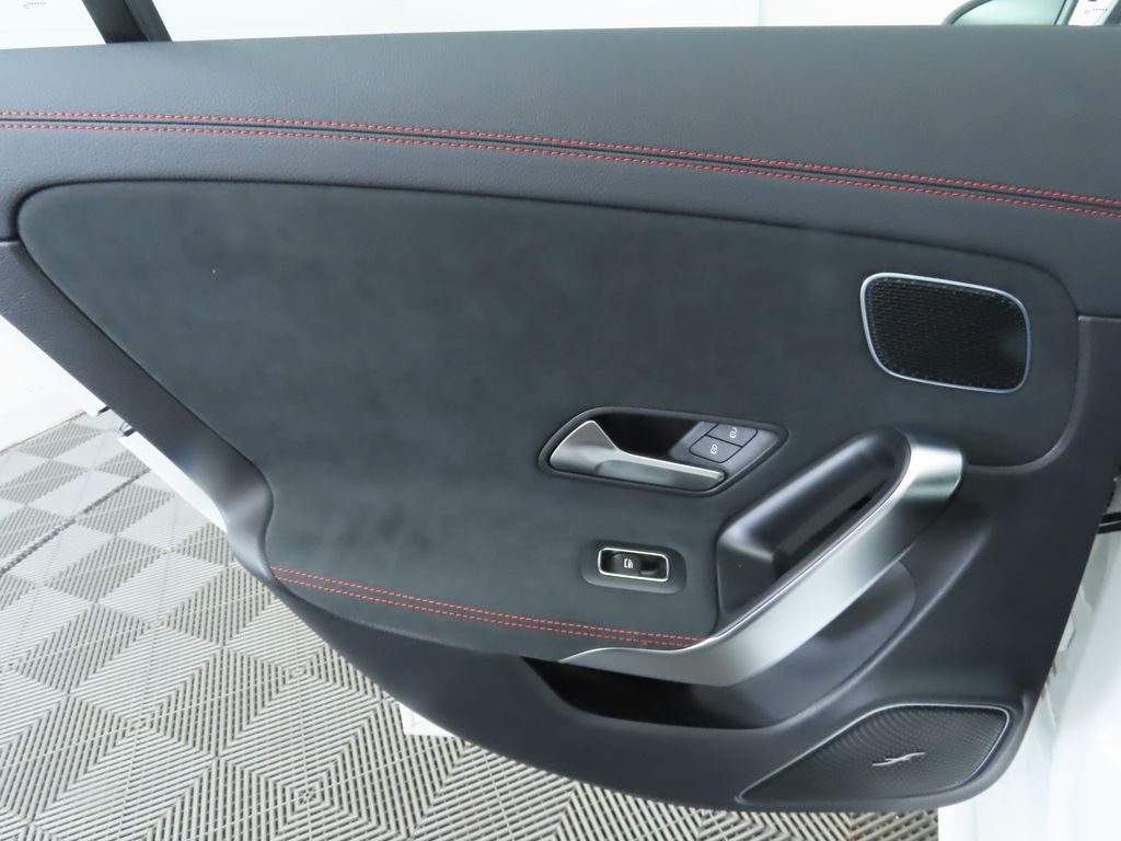 2026 Mercedes Benz CLA 250 4MATIC photo 27