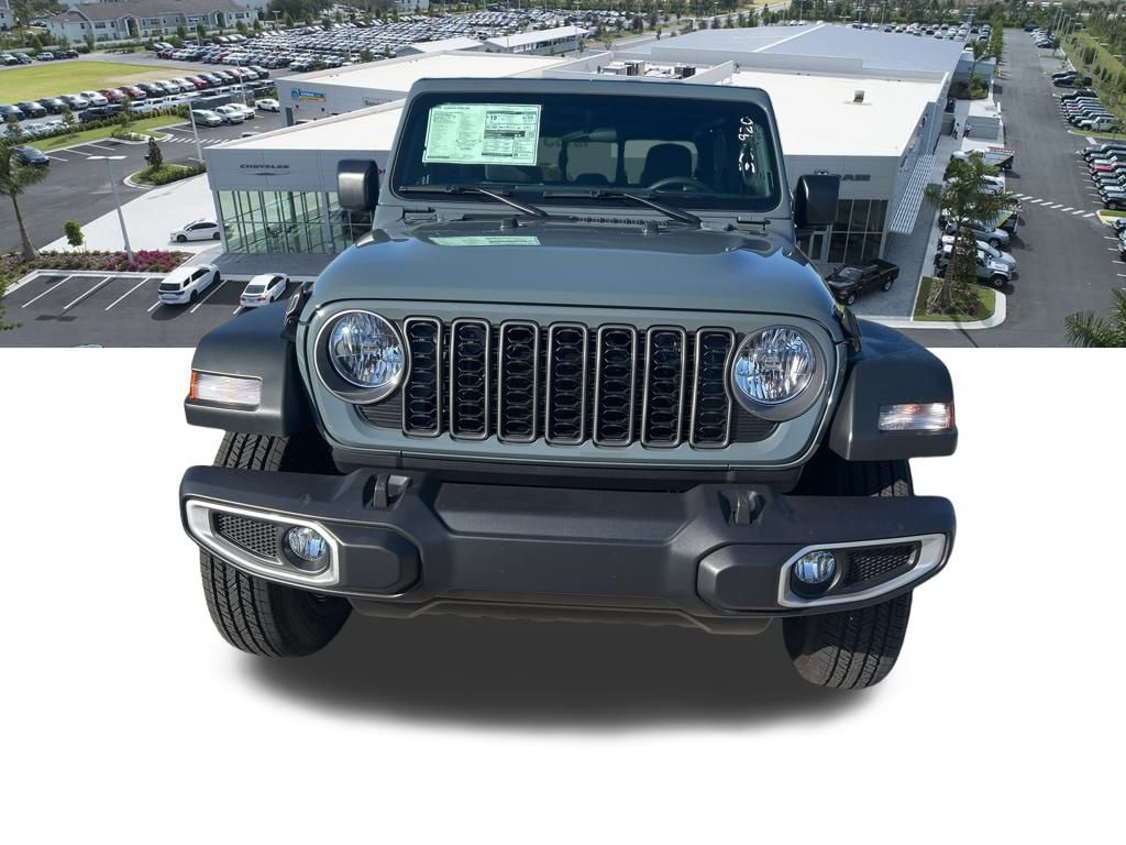 2025 Jeep Gladiator Sport photo 2