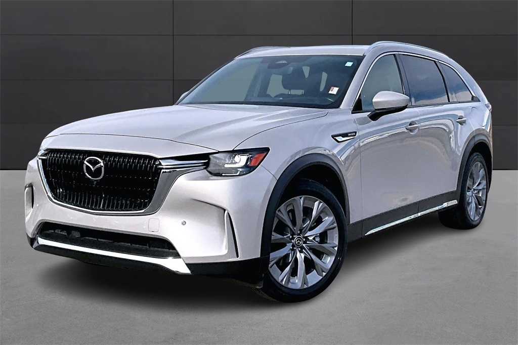 2025 Mazda CX-90 Premium Plus Package's photo