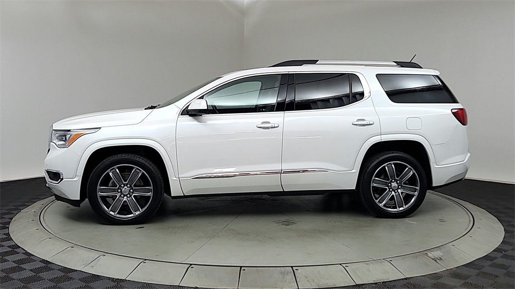 2017 Gmc Acadia Denali photo 4
