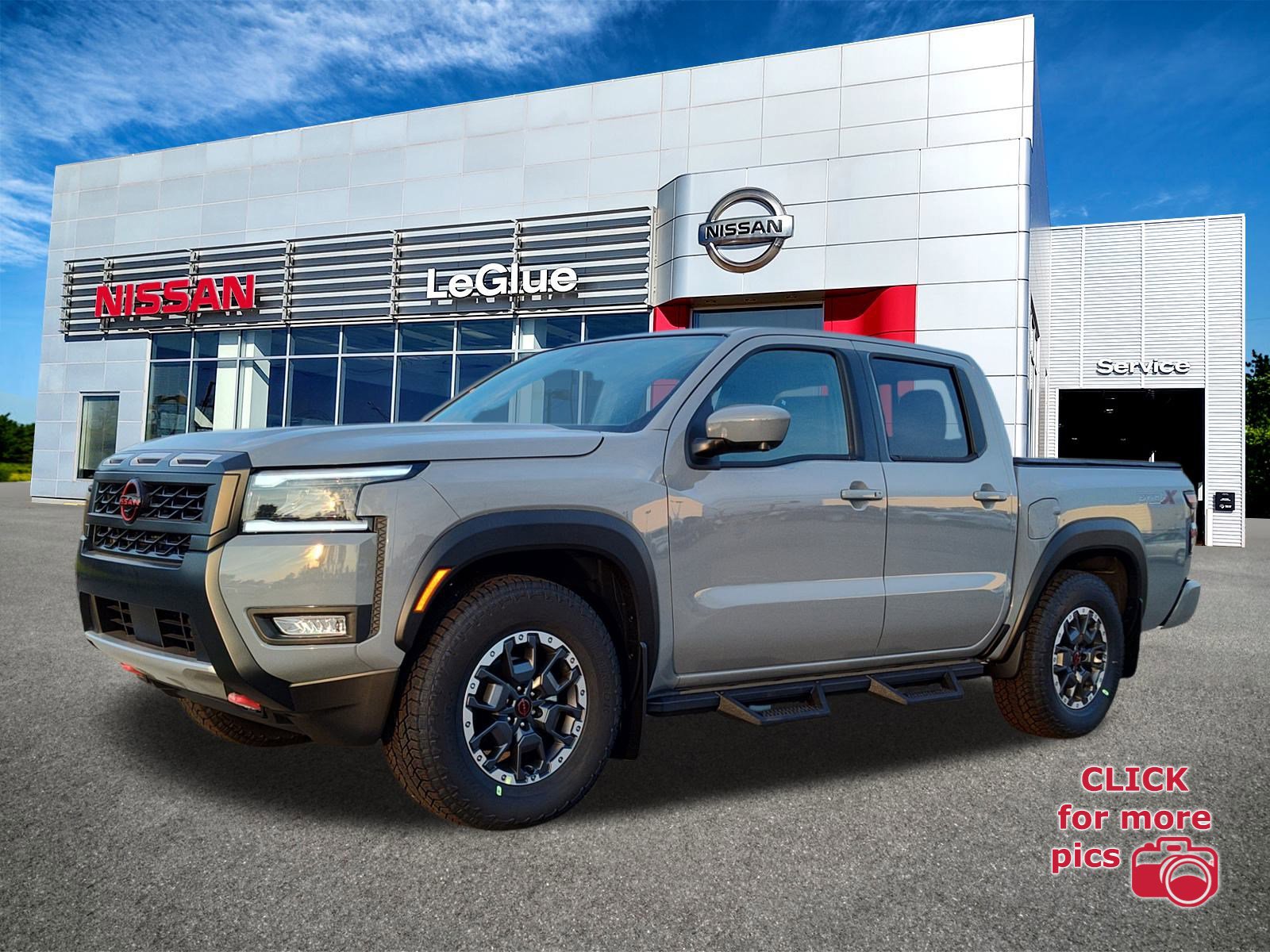 2026 Nissan Frontier PRO-X's photo