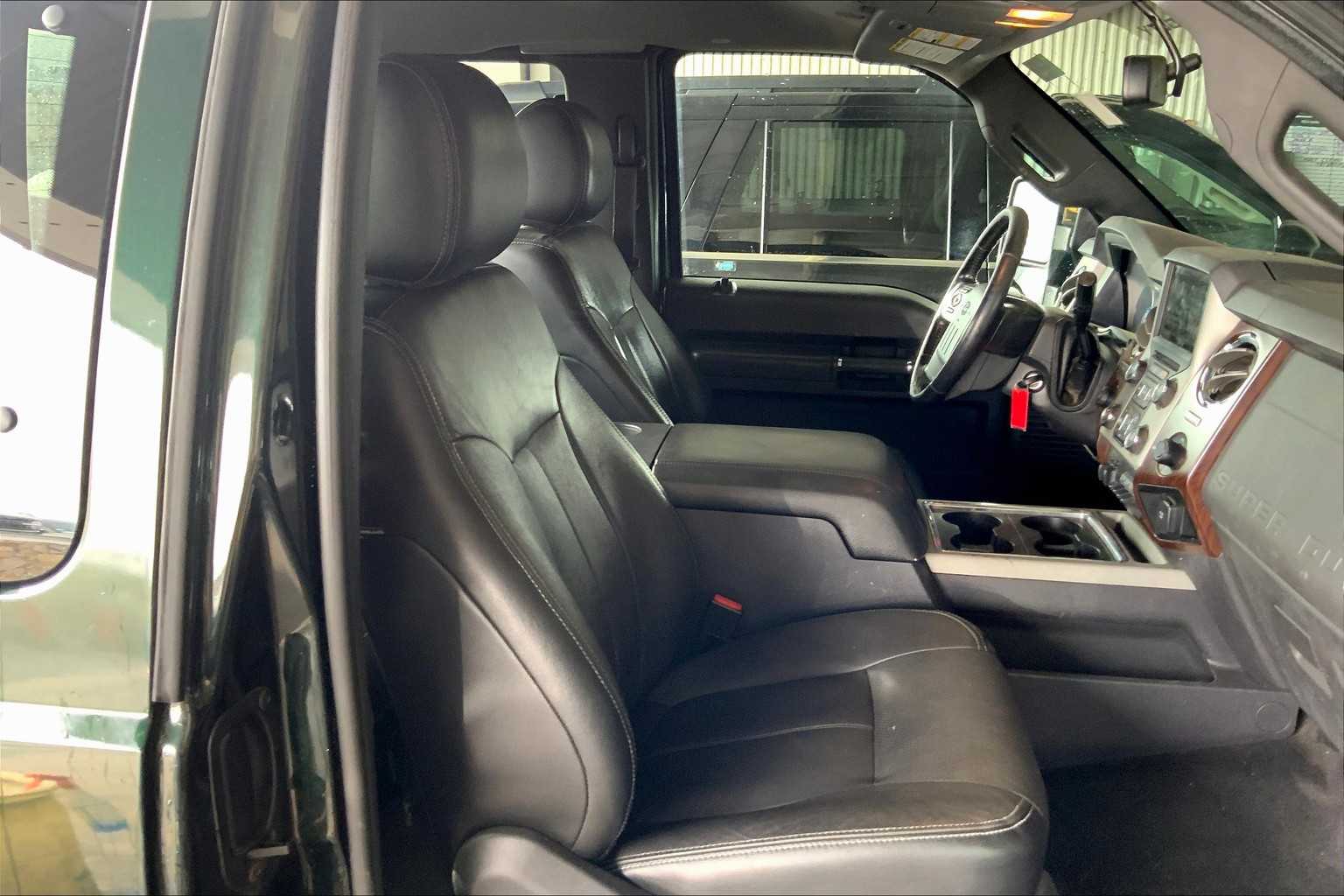 2015 Ford F-350 Lariat photo 8