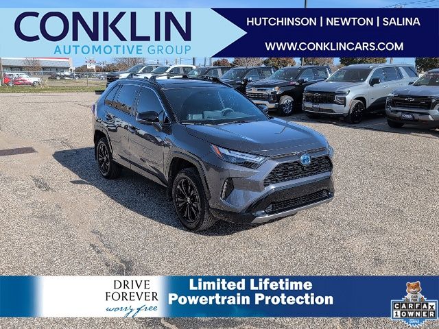 2024 Toyota RAV4 XSE's photo