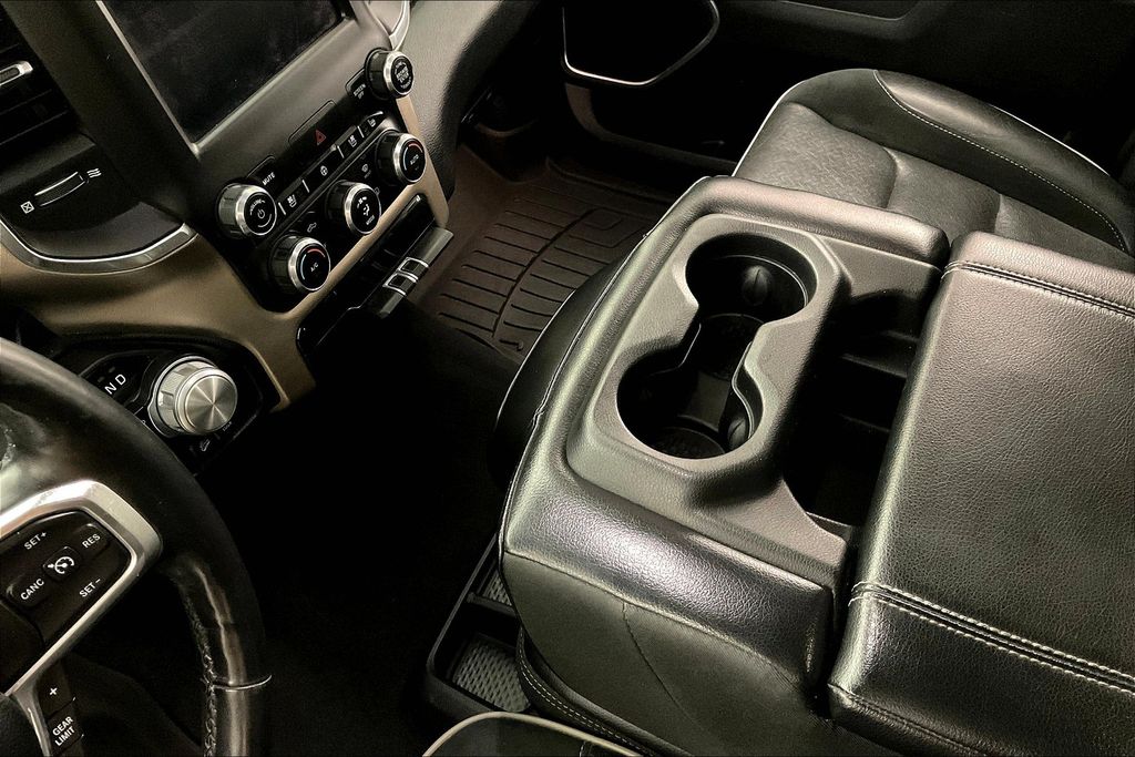 2019 Ram 1500 Laramie photo 12
