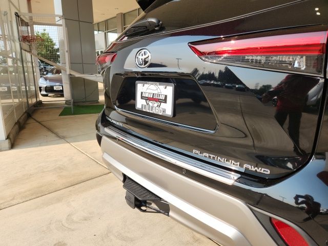 2025 Toyota Highlander XLE XSE Platinum Limited photo 7