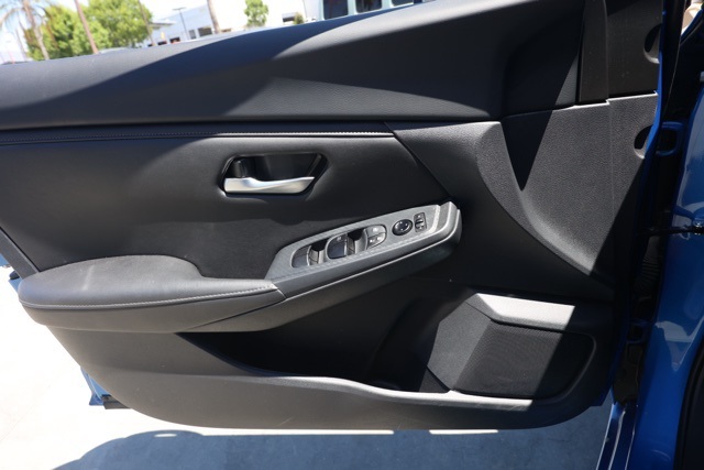 2025 Nissan Sentra SV photo 21