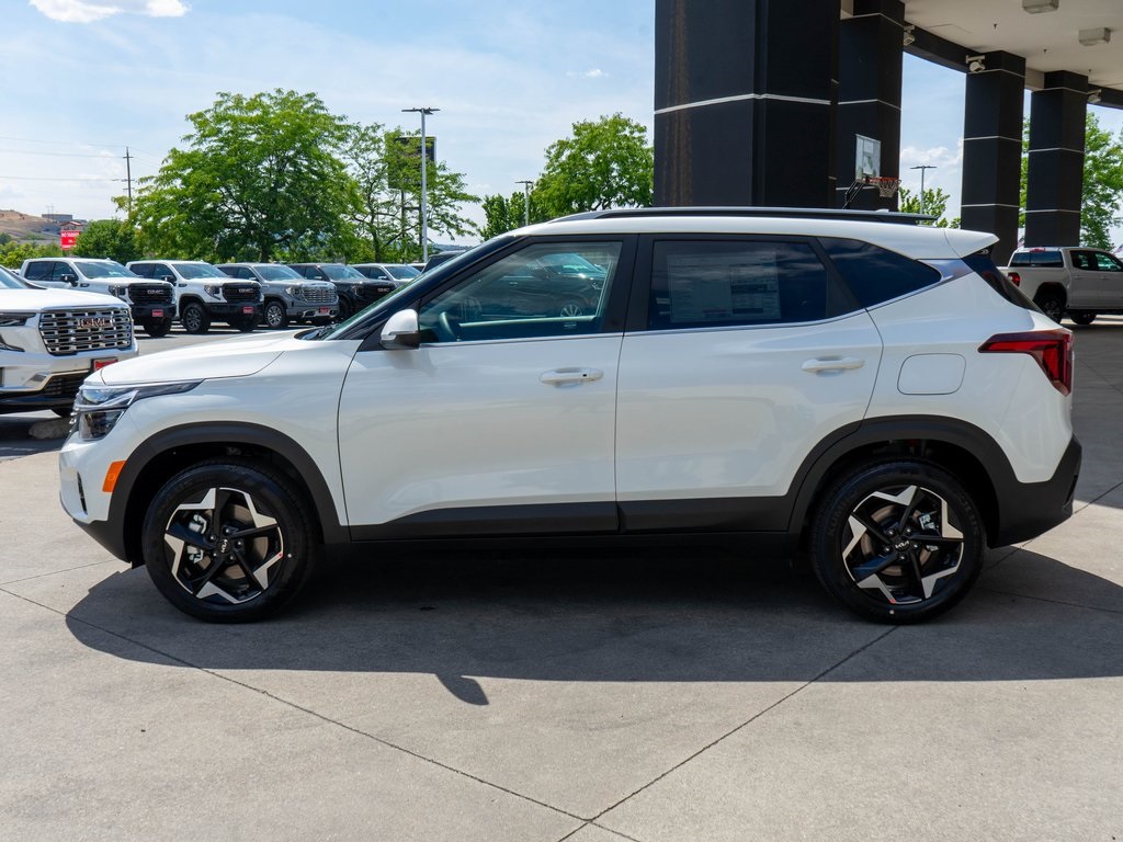 2026 Kia Seltos EX photo 3