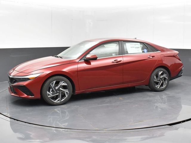 2024 Hyundai Elantra SEL Convenience photo 12