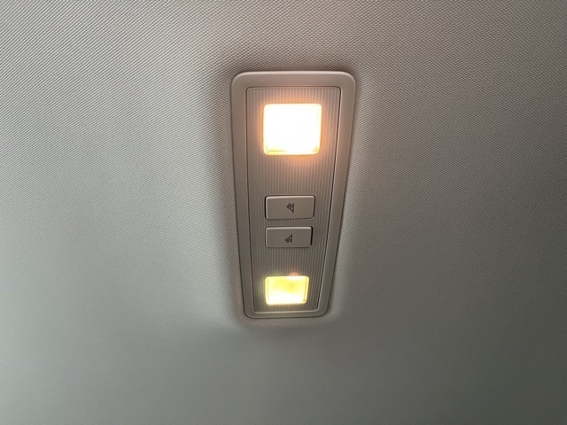 2022 Volkswagen Taos SE photo 46