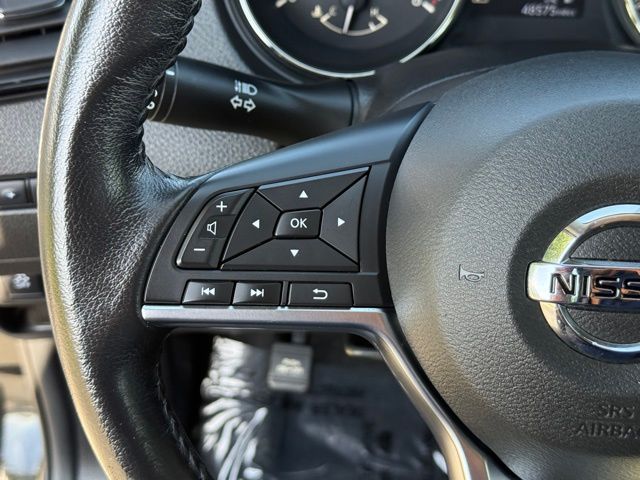 2019 Nissan Rogue SV photo 24