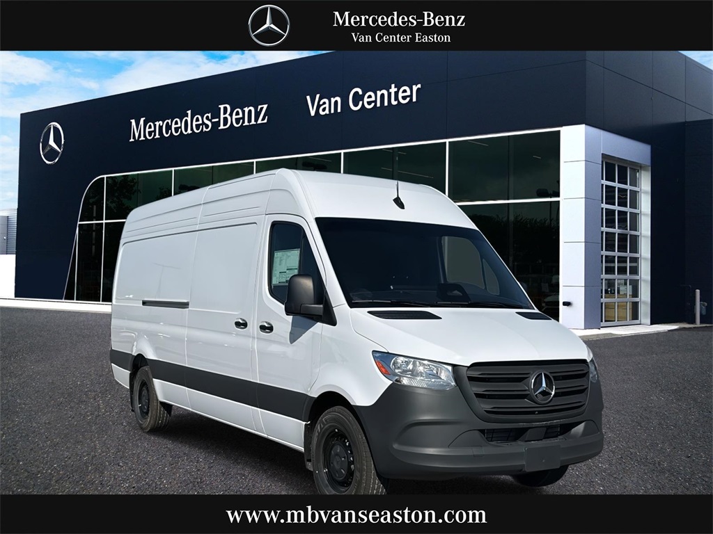 2025 Mercedes-Benz Sprinter Cargo Van Base's photo