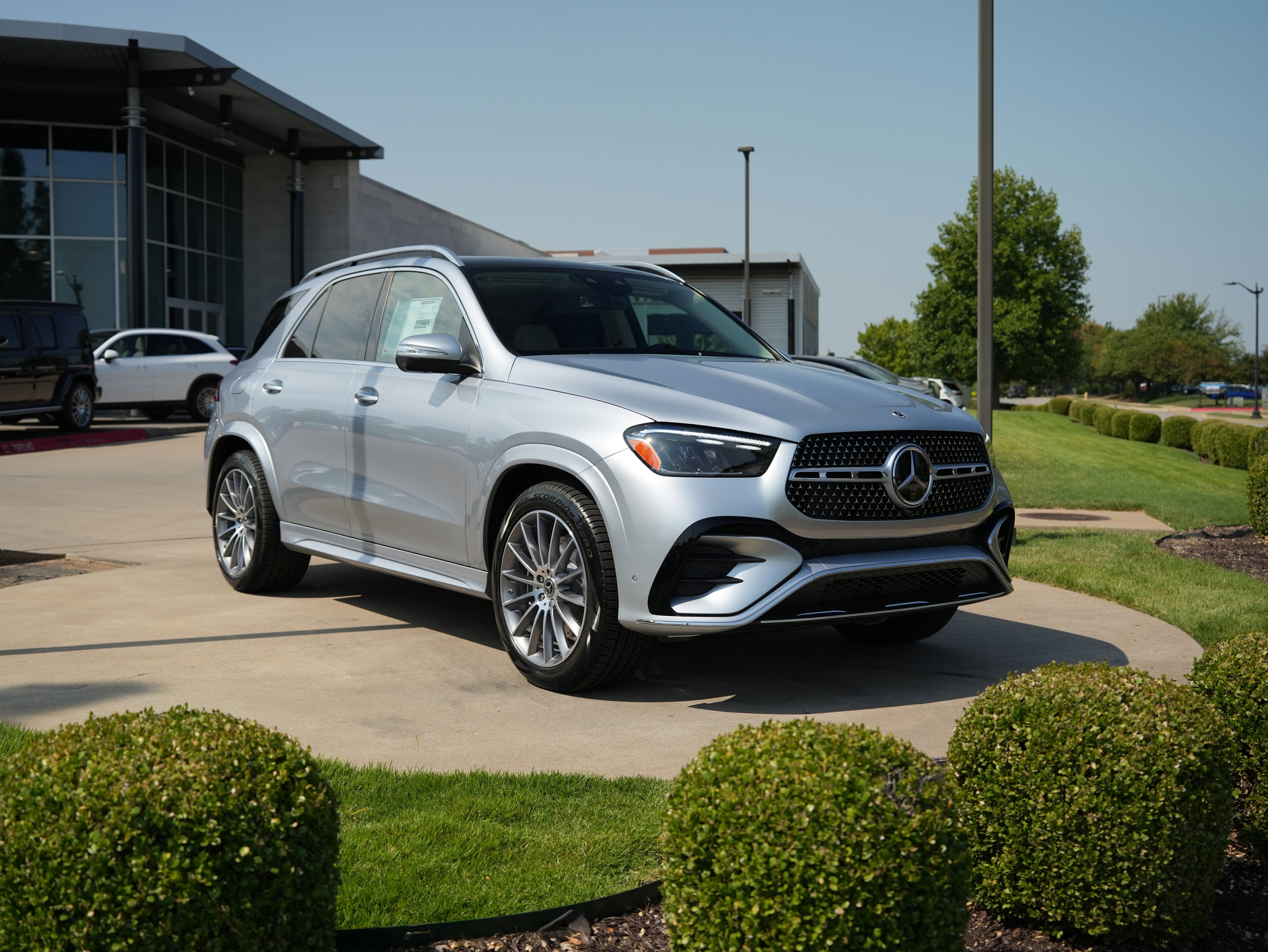 2026 Mercedes-Benz GLE GLE450's photo