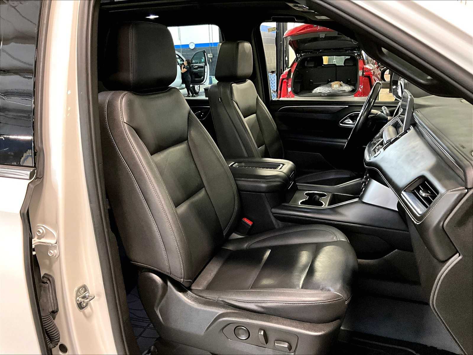 2022 Chevrolet Tahoe LT photo 11