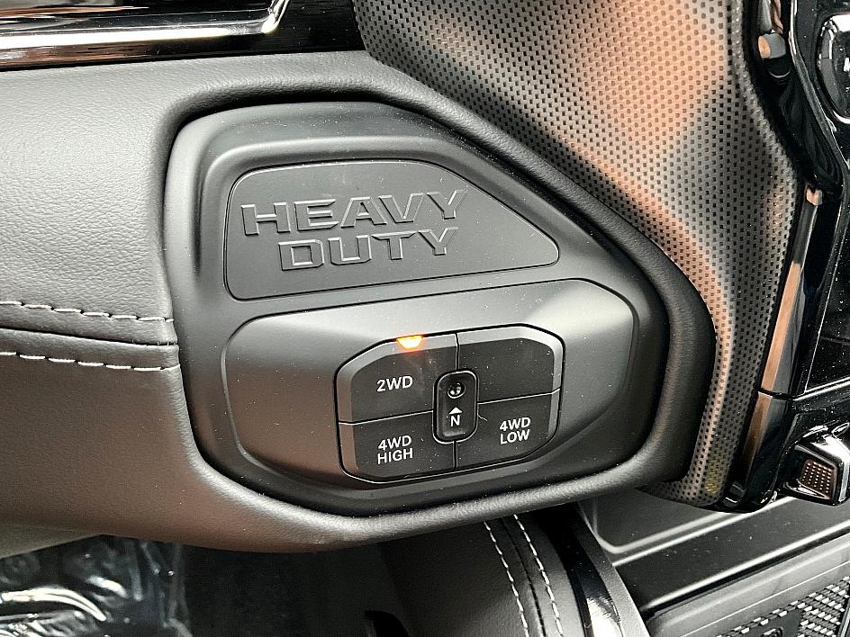 2025 Ram 3500 Limited photo 21