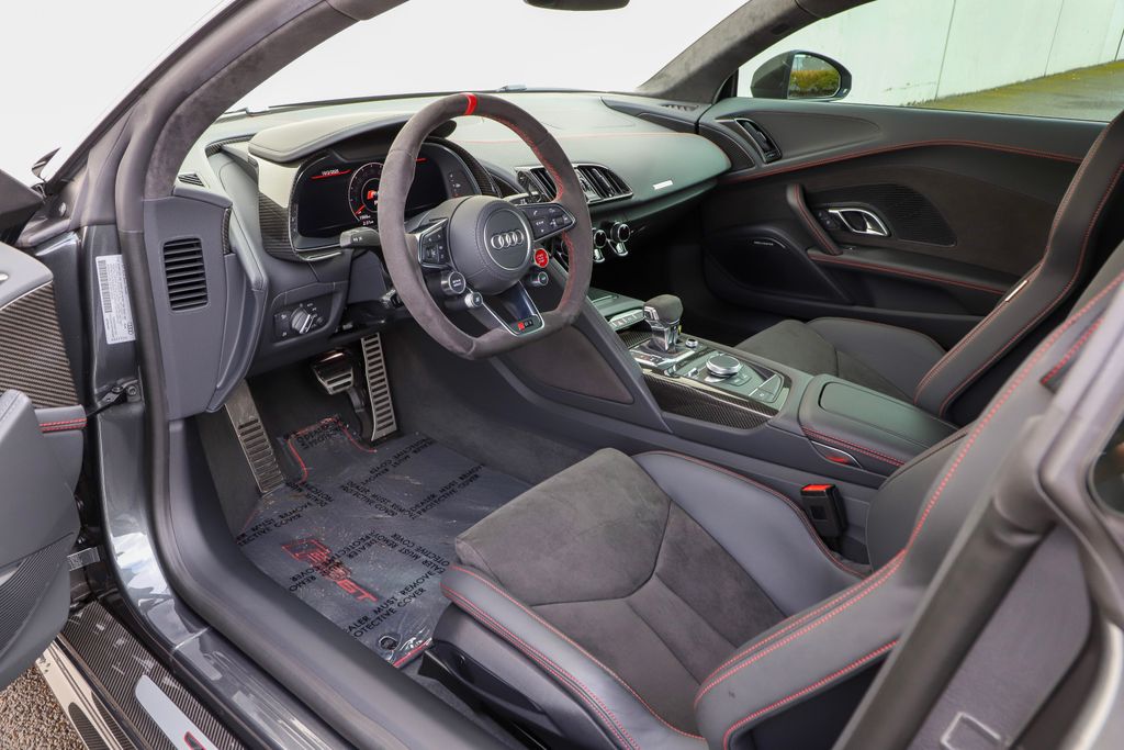 2023 Audi R8 5.2 photo 17