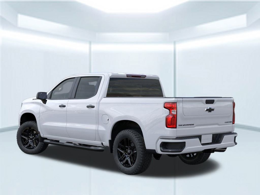 2026 Chevrolet Silverado 1500 Custom photo 3