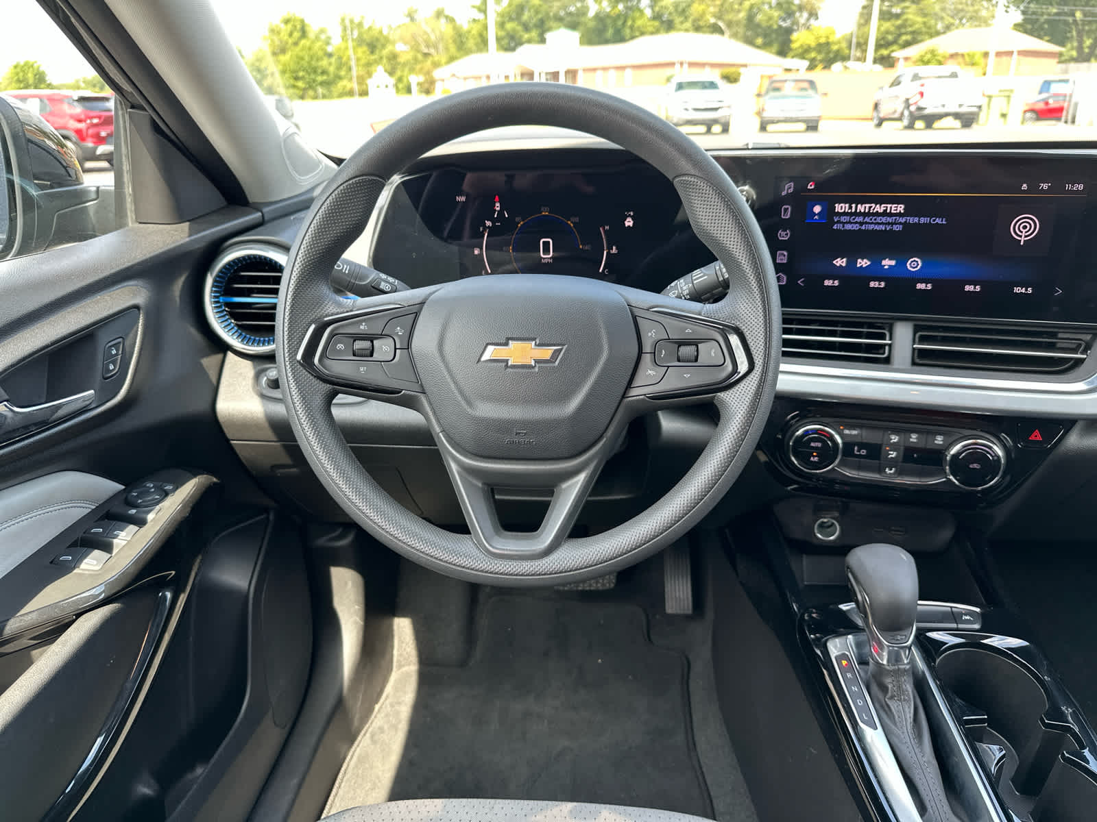 2024 Chevrolet Trax LT photo 13