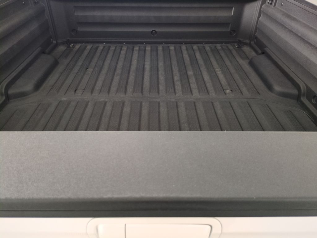 2026 Honda Ridgeline Black Edition photo 21