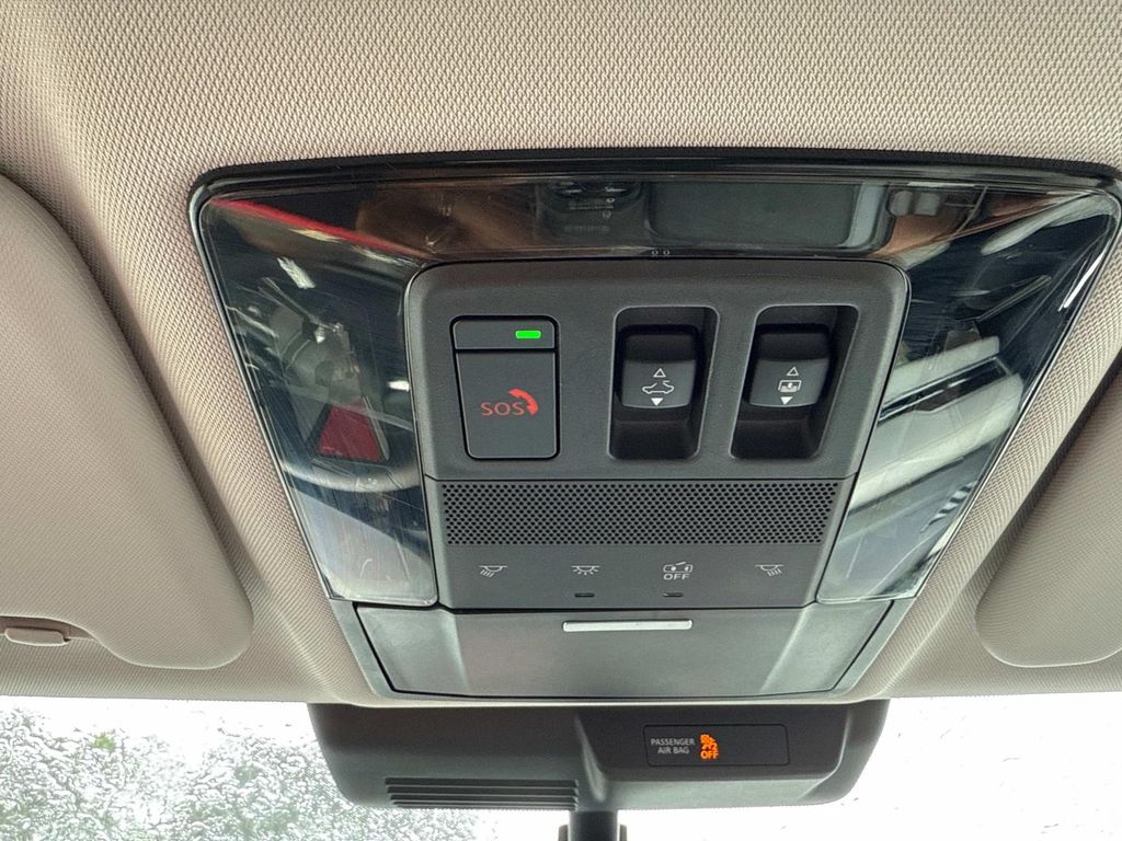 2025 Mitsubishi Outlander SEL photo 39