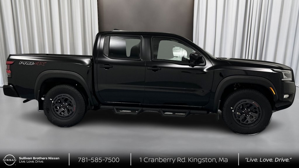 2025 Nissan Frontier PRO-4X photo 4