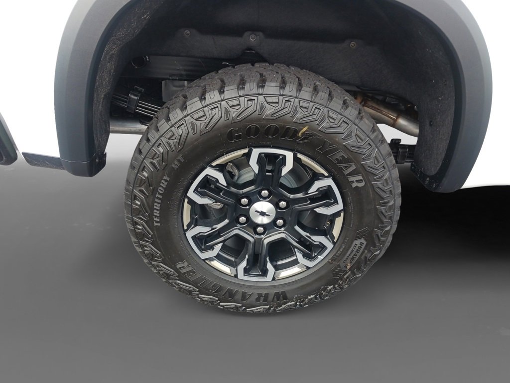 2025 Chevrolet Silverado 1500 ZR2 photo 32