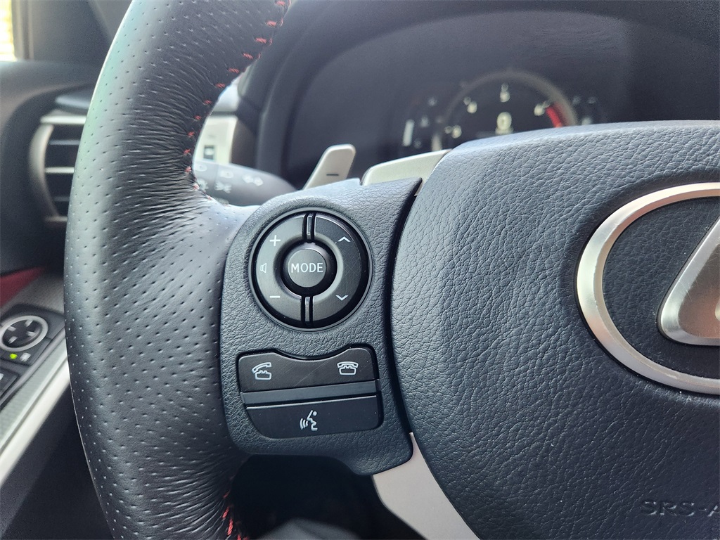 2016 Lexus IS 200t F SPORT photo 26