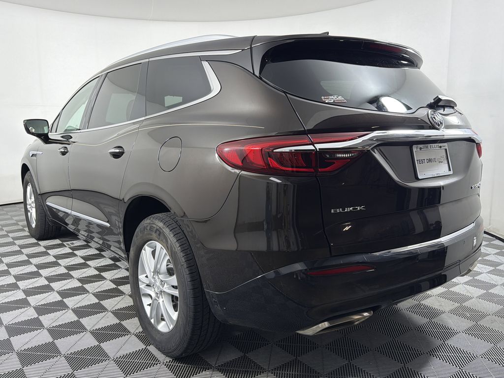 2018 Buick Enclave Essence photo 4