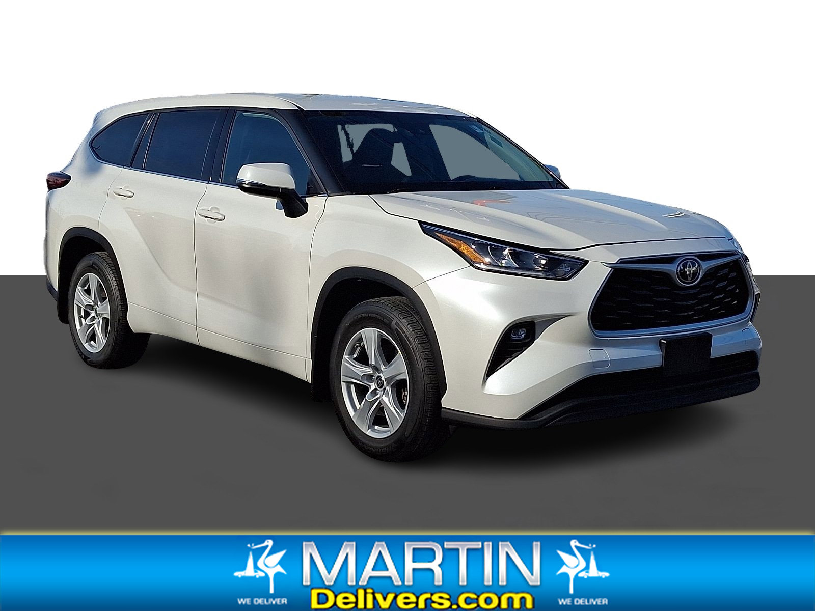 2020 Toyota Highlander LE