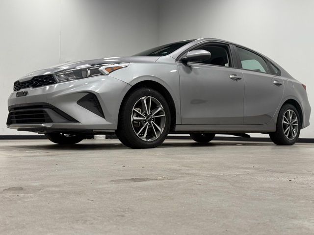 2023 Kia Forte LXS photo 4
