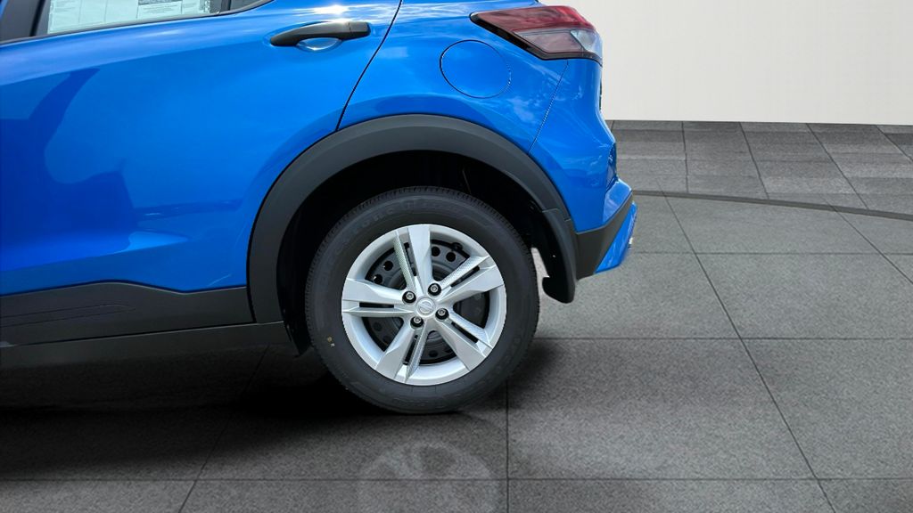 2025 Nissan Kicks Play S photo 20