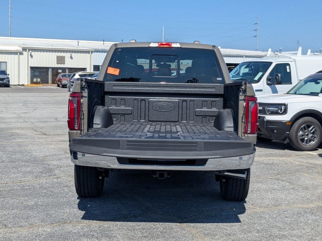 2025 Ford F-150 Lariat photo 12