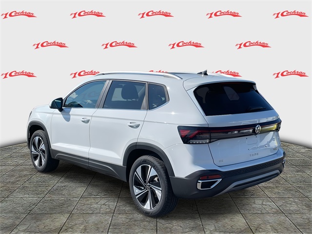2025 Volkswagen Taos SE photo 5