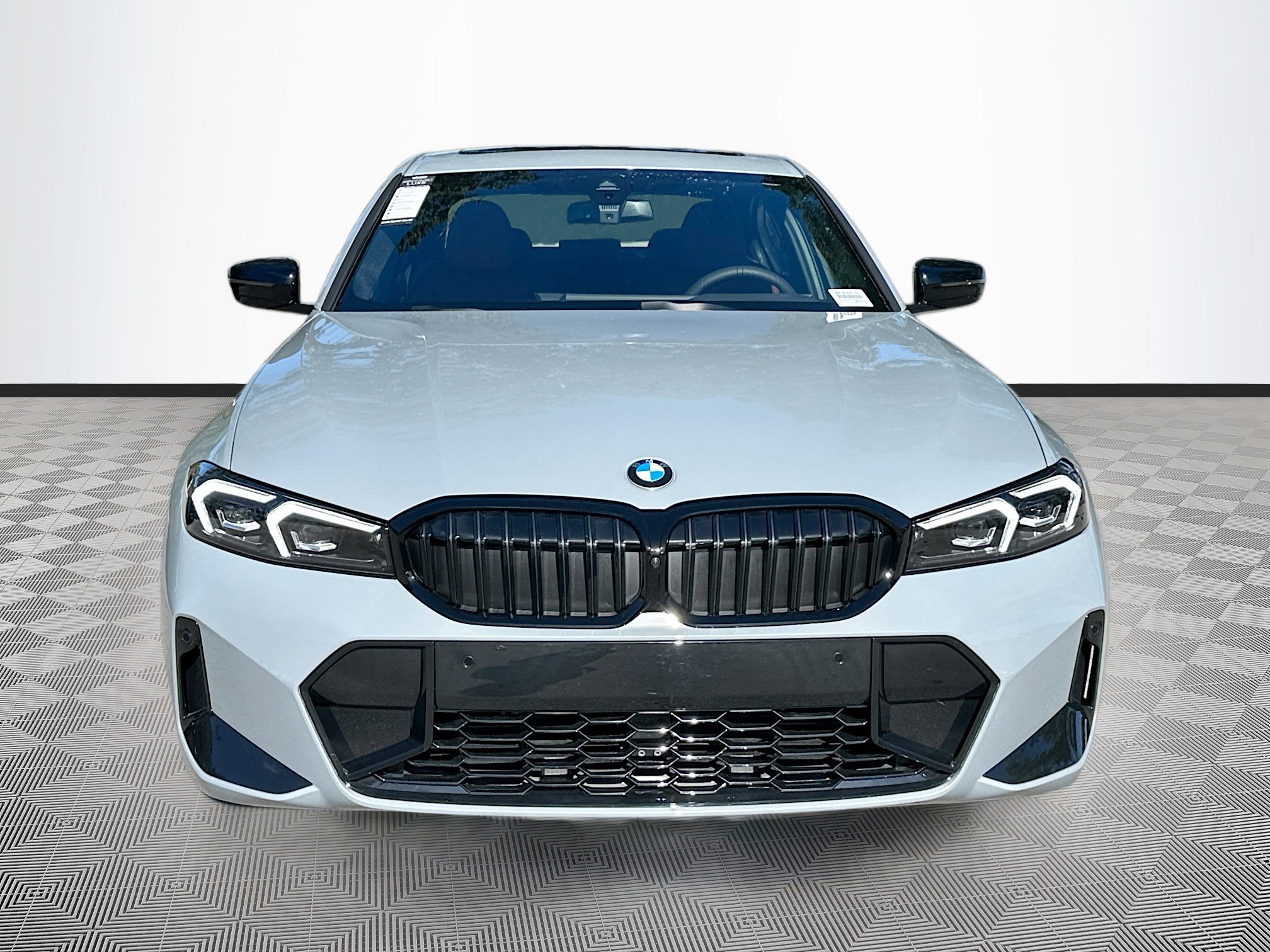 2026 Bmw 330i photo 2