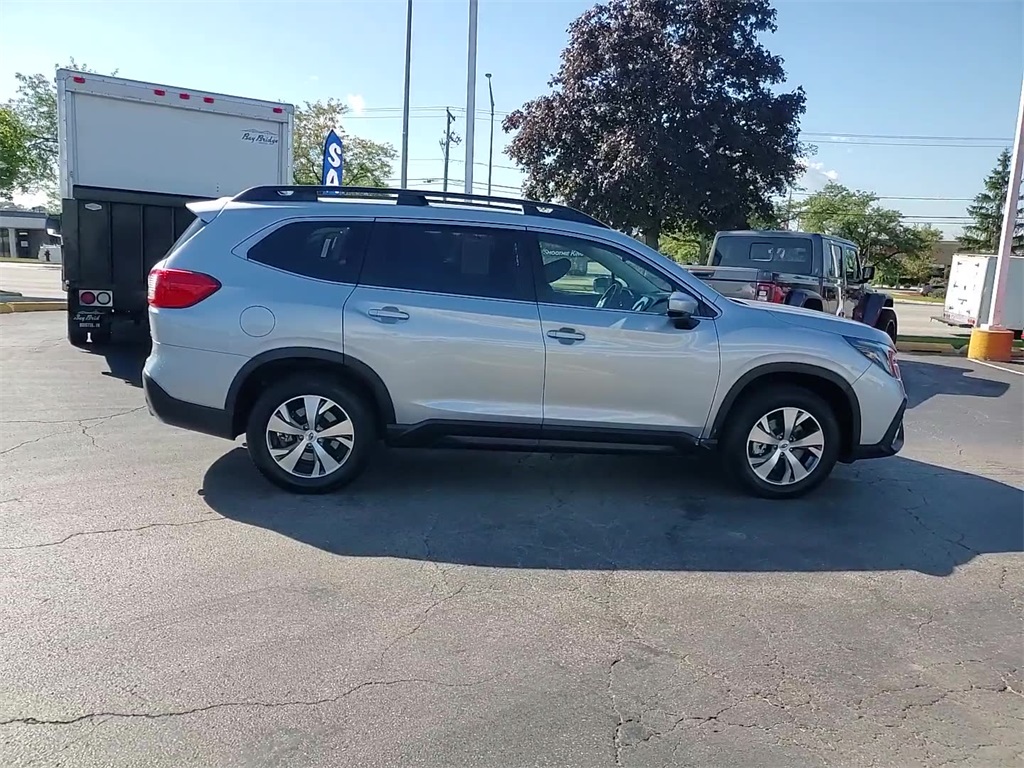 2024 Subaru Ascent Premium photo 8