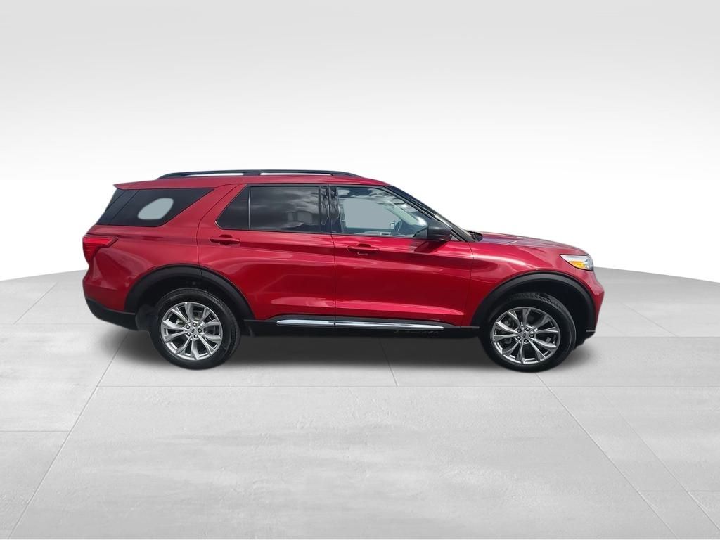 2022 Ford Explorer XLT photo 10