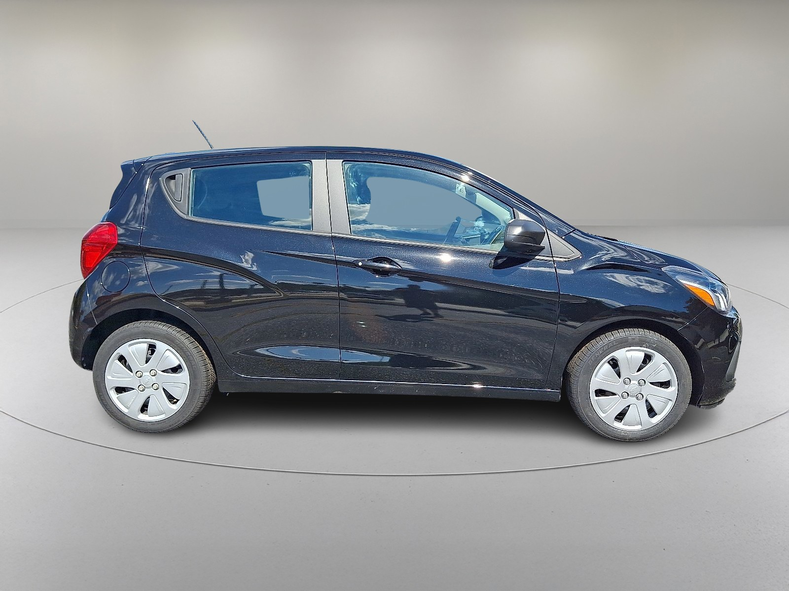 2018 Chevrolet Spark LS photo 12