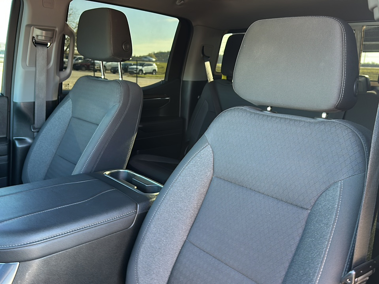 2024 Chevrolet Silverado 1500 Texas Edition photo 2