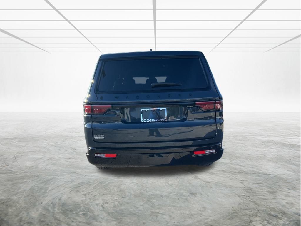 2025 Jeep Wagoneer L Series II photo 3