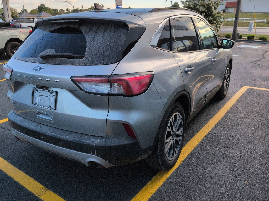 2022 Ford Escape SEL photo 3