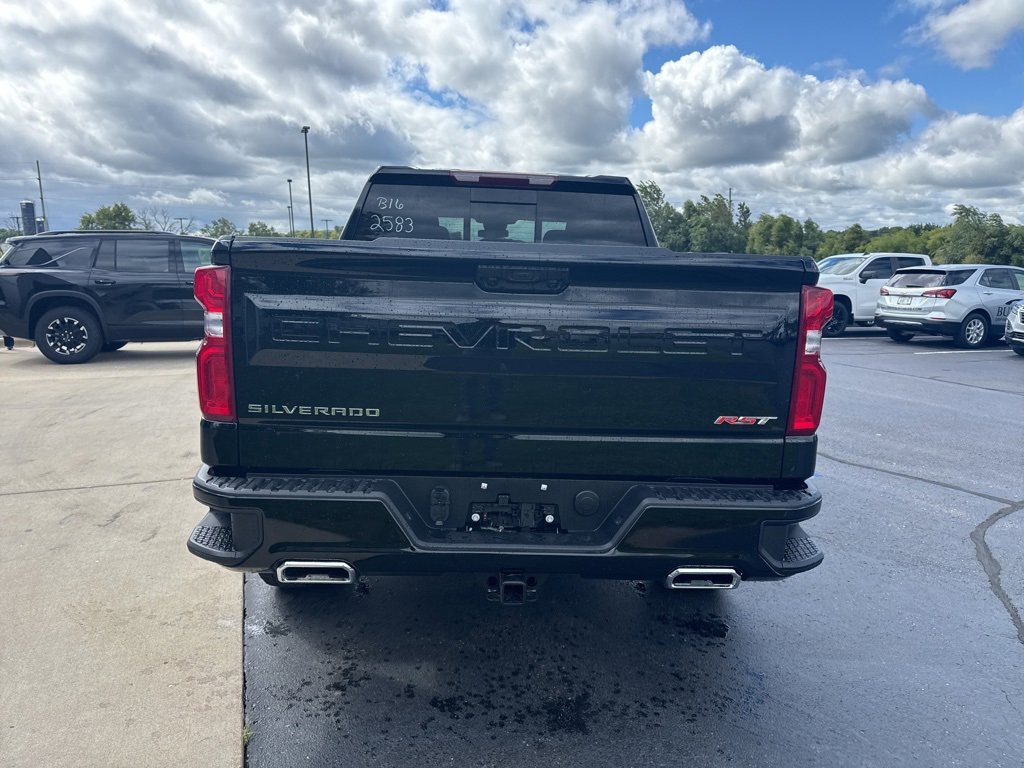 2026 Chevrolet Silverado 1500 RST photo 4