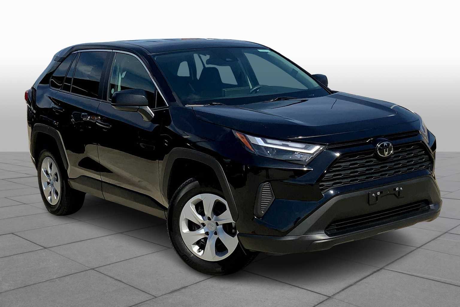 2024 Toyota RAV4 LE photo 2