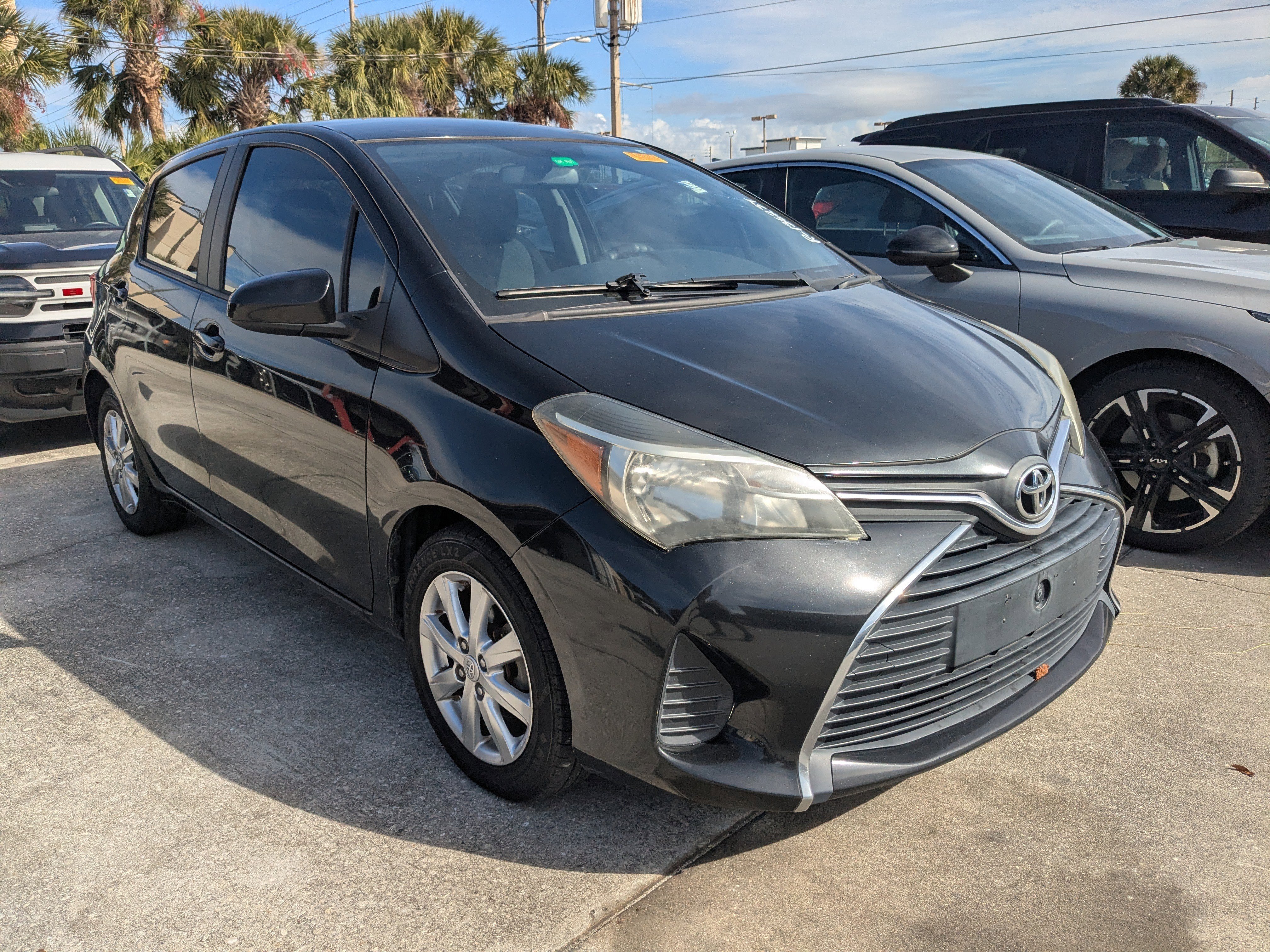 2015 Toyota Yaris LE